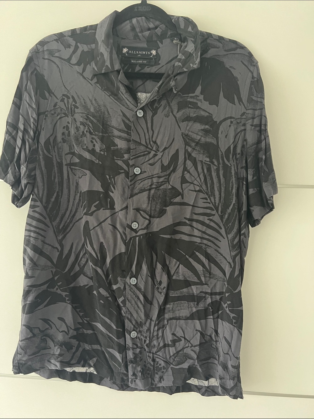 All Saints Men's Black Tropical-Print Short-Sleeve Button-Down Shirt - Picture 2 of 8